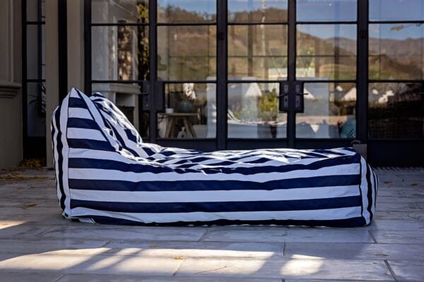 floating pool lounger
