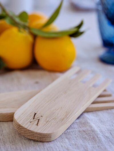 salad server paws in wood
