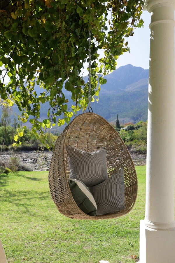 Hanging Chair Pod