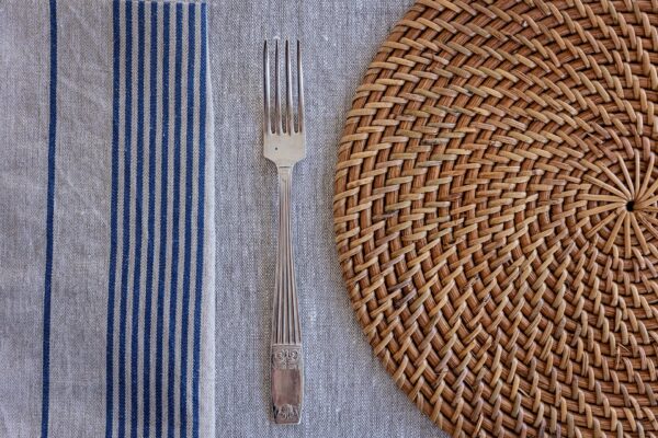 Rattan Placemat Round Natural - Image 2