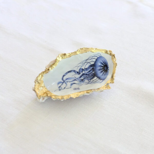 docorated oyster shell dish_jellyfish