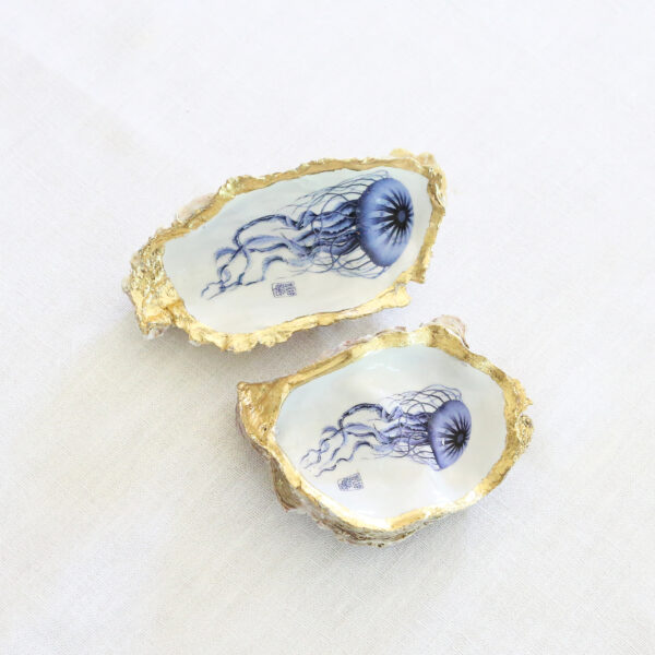 docorated oyster shell dish_jellyfish