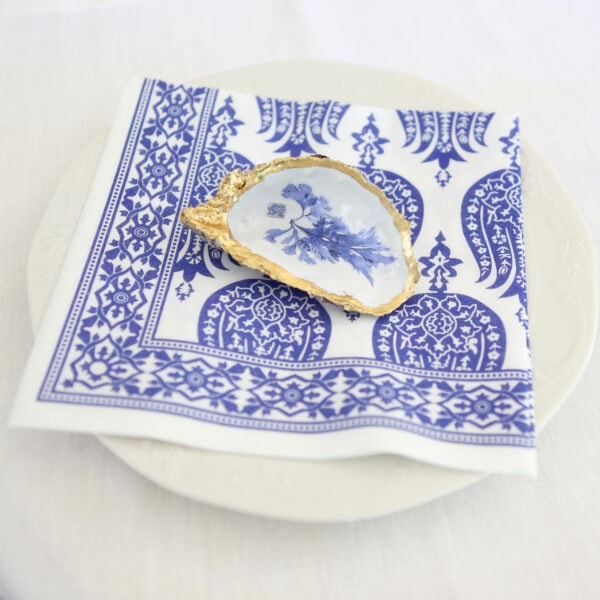 Napkin and decorative oyster shell dish
