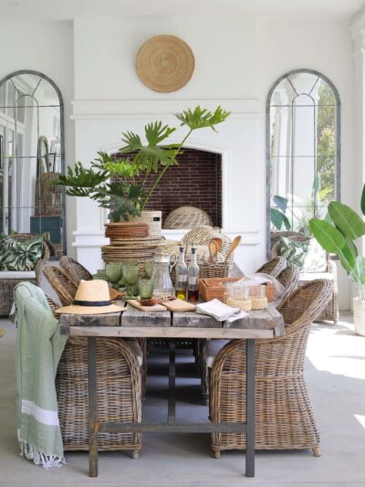 villa outdoor entertainment table inspiration
