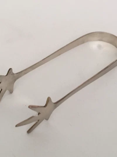 ice tong claws