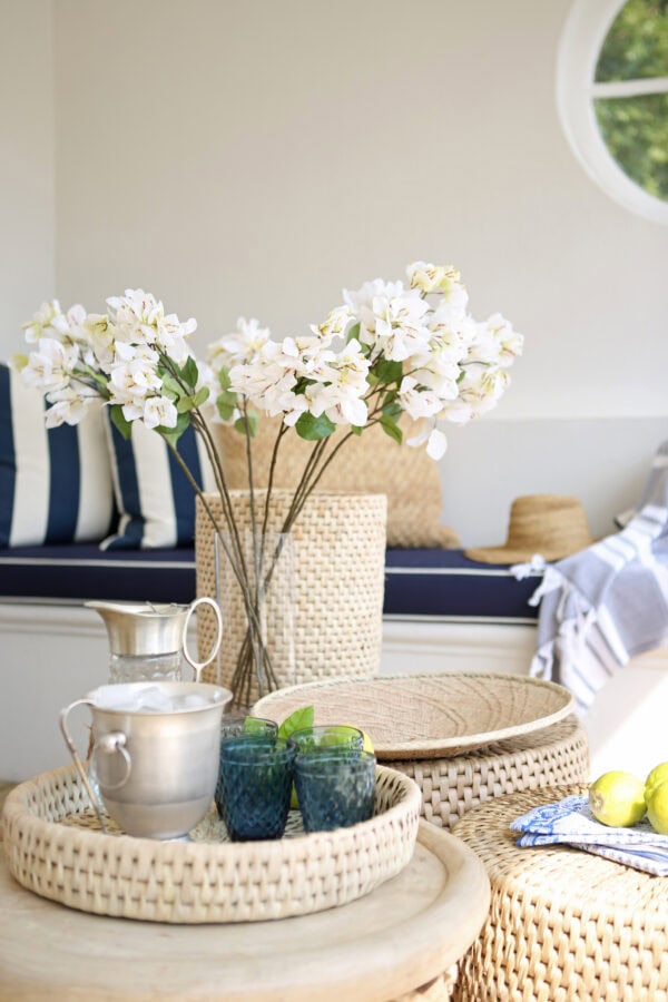 Bougainvillea Spray White
