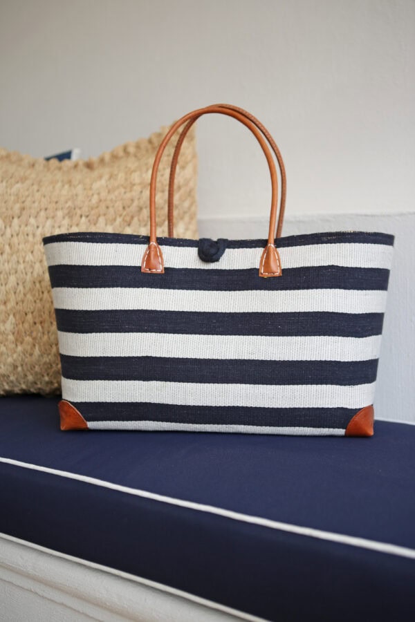 Villa Wild Silk Bag - Image 3